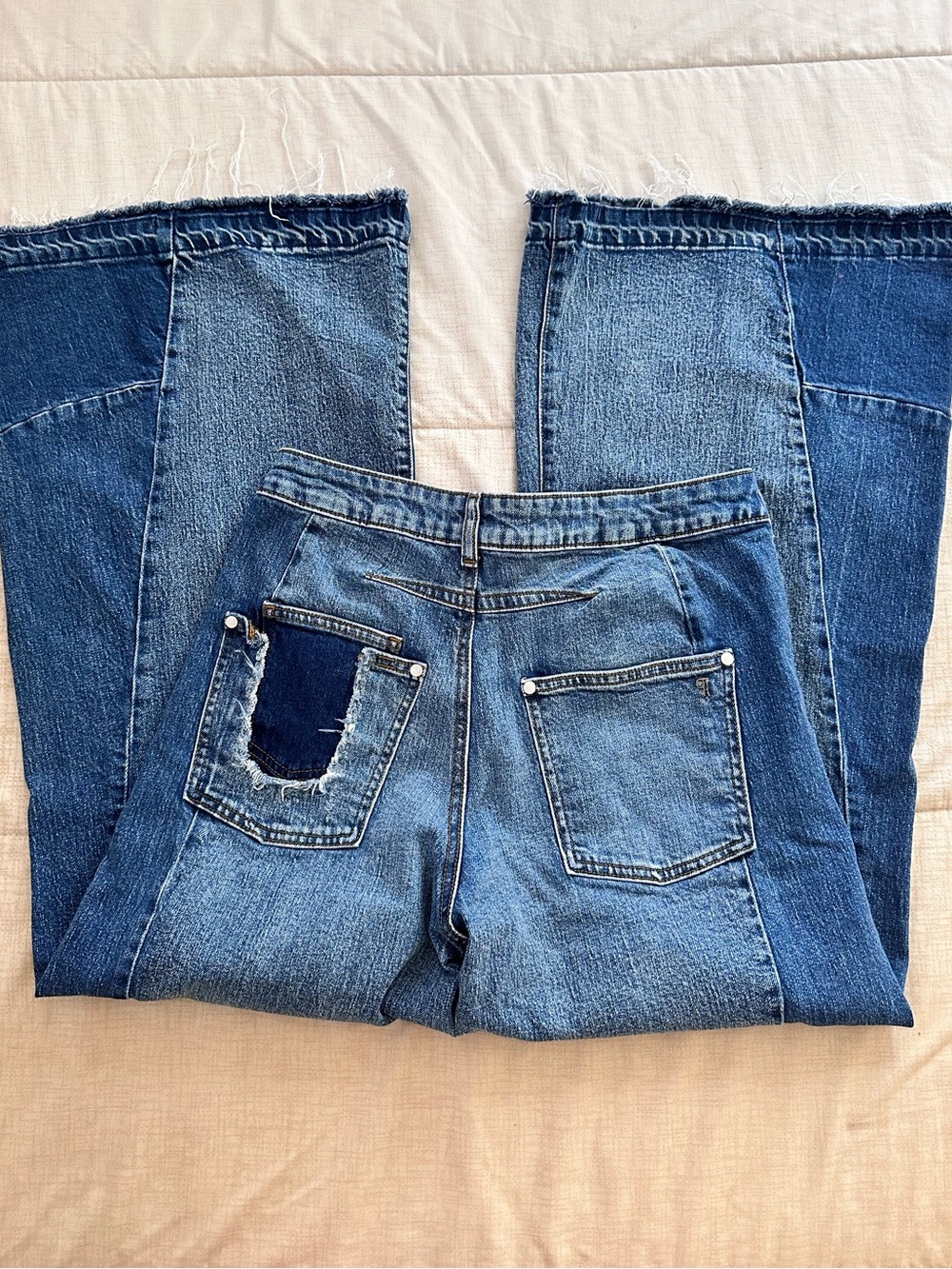 Anthropologie Pilcro the Darian 70s paneled wide leg flare jeans size 29 - Picture 4 of 7